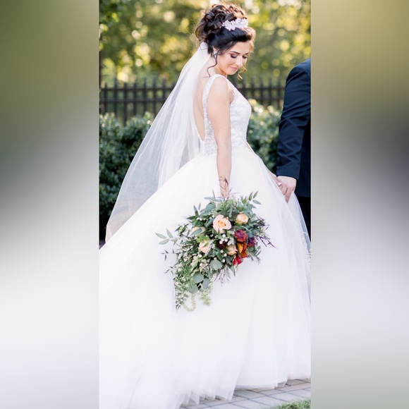 Casablanca wedding Dress, Style #2315 - Picture 4 of 8